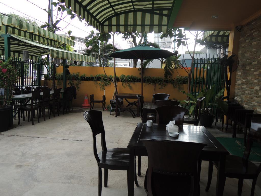 Twins Hotel Jakarta Ngoại thất bức ảnh