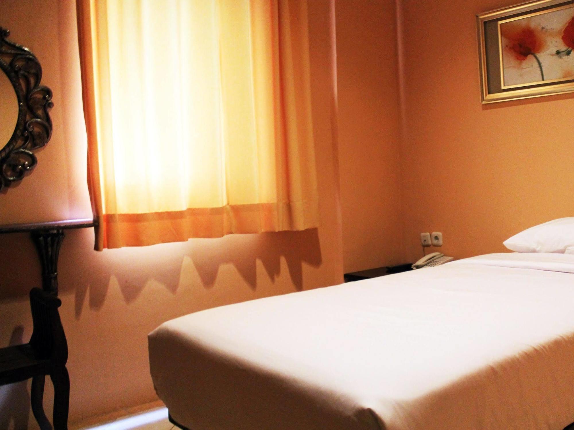 Twins Hotel Jakarta Ngoại thất bức ảnh