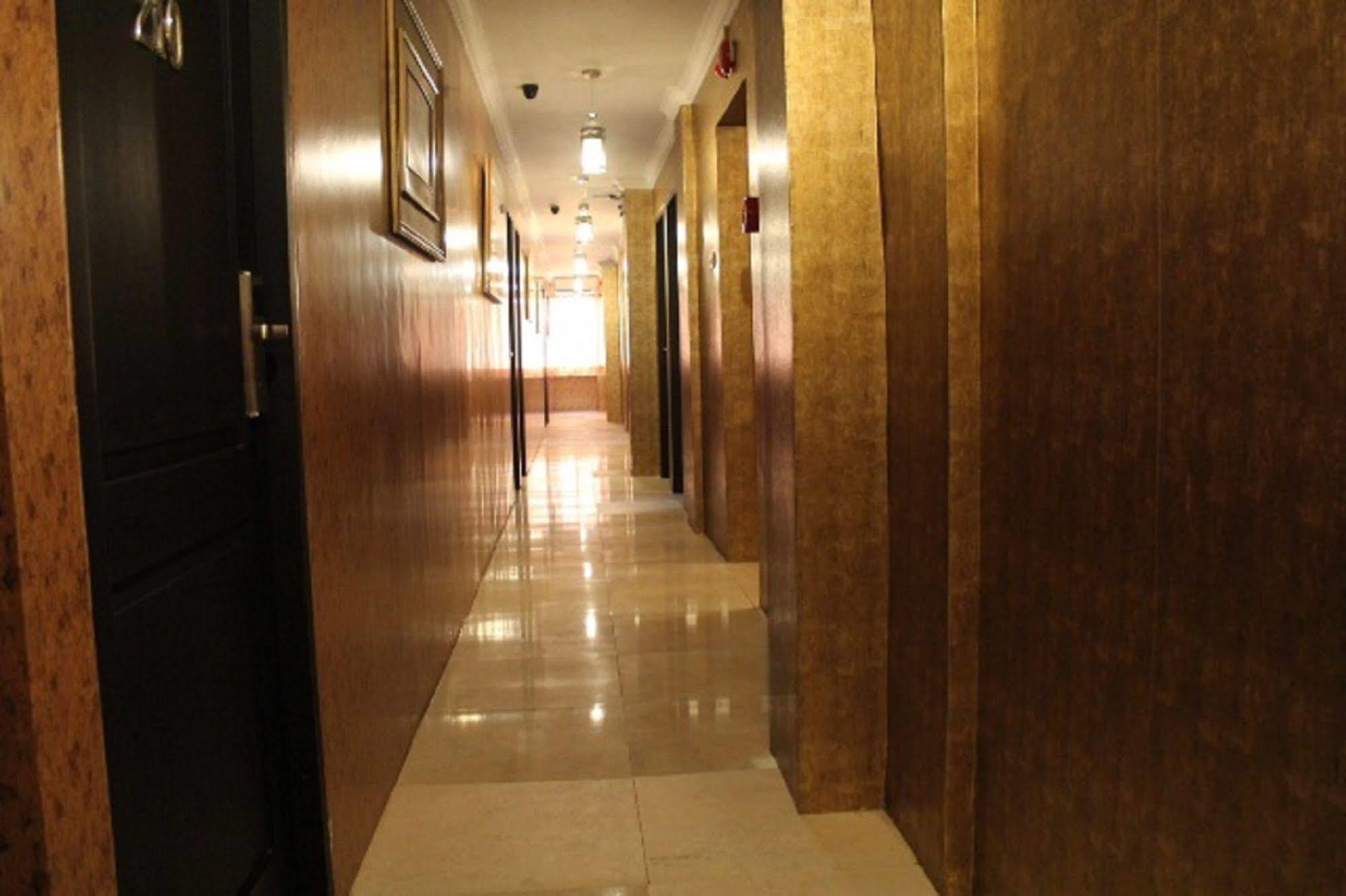 Twins Hotel Jakarta Ngoại thất bức ảnh