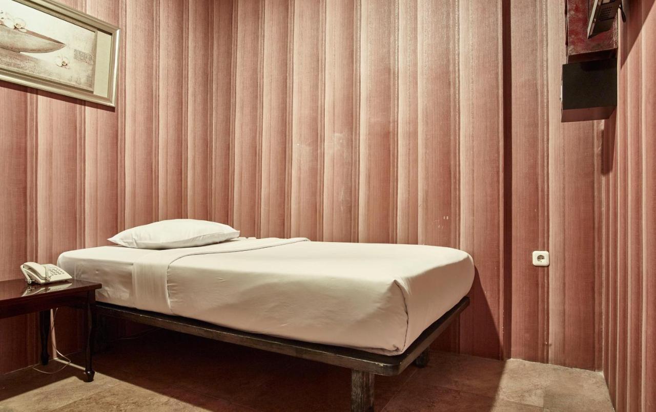 Twins Hotel Jakarta Ngoại thất bức ảnh