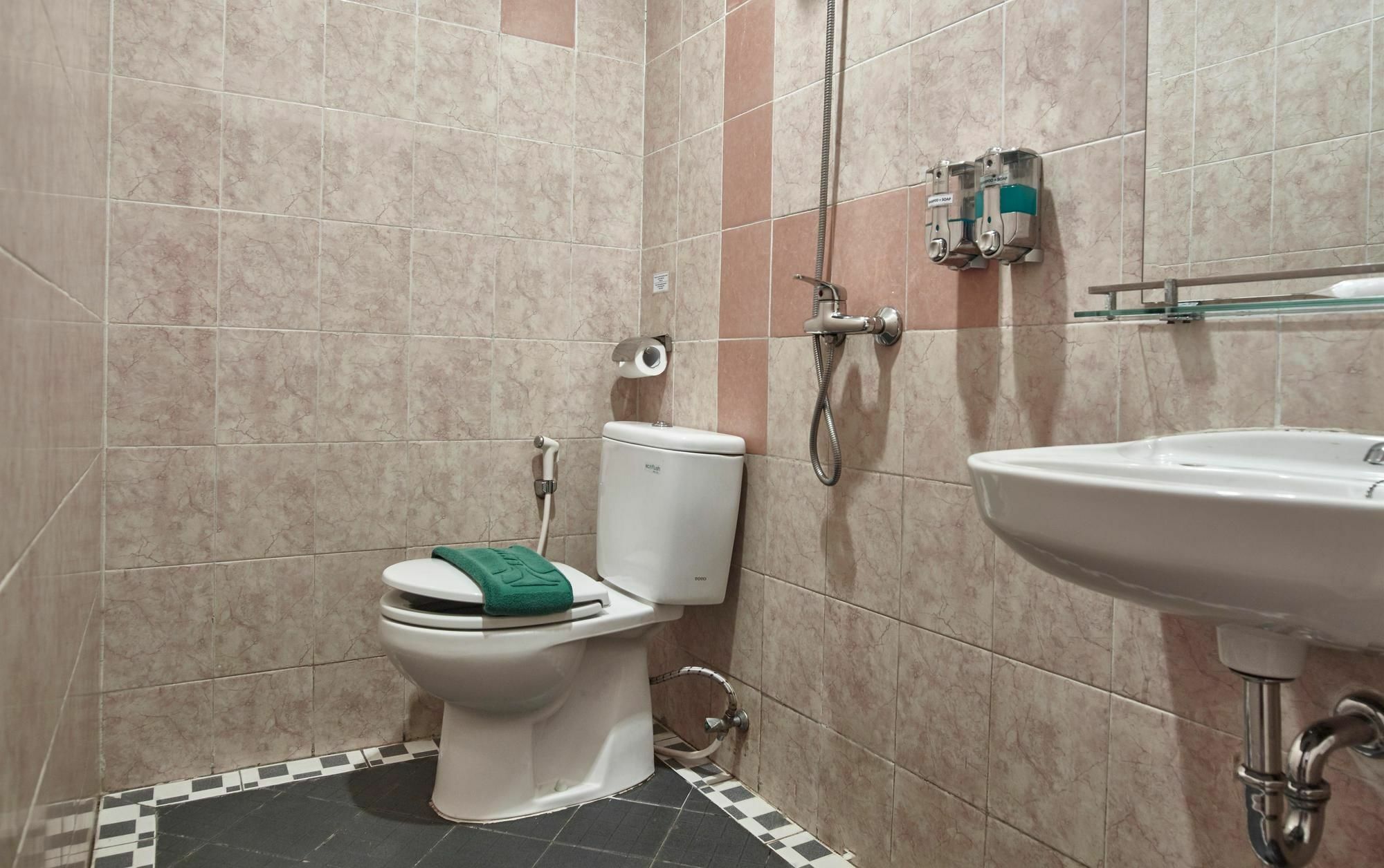 Twins Hotel Jakarta Ngoại thất bức ảnh